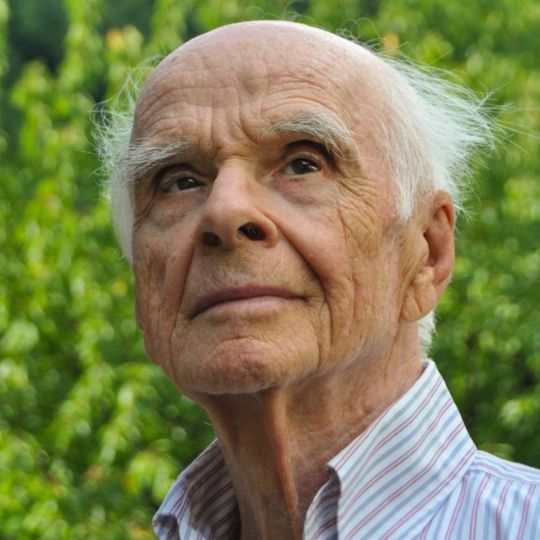 Dr. Ervin Laszlo